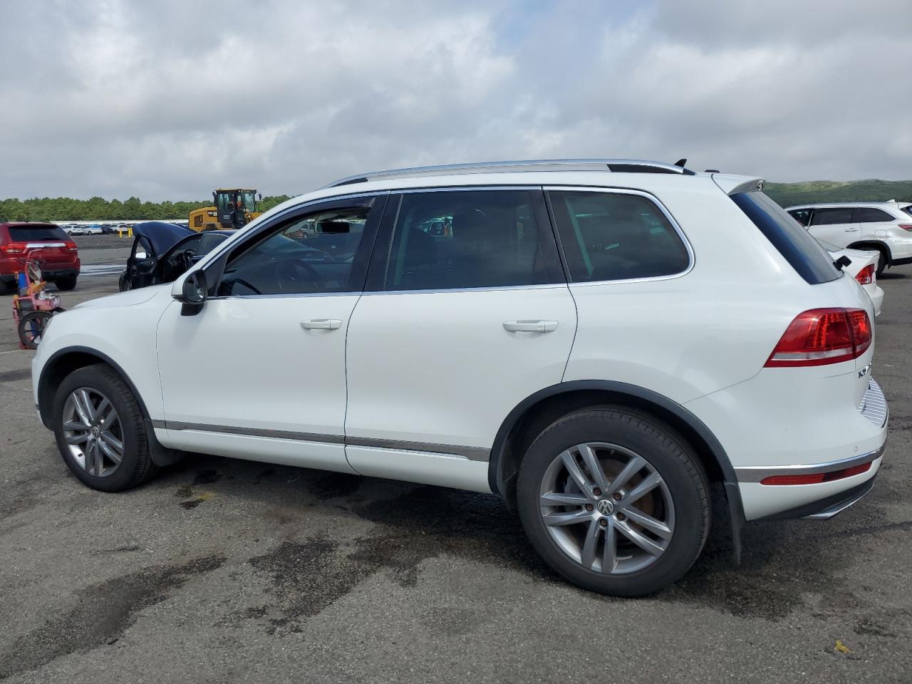 Lot #2988350784 2016 VOLKSWAGEN TOUAREG TD