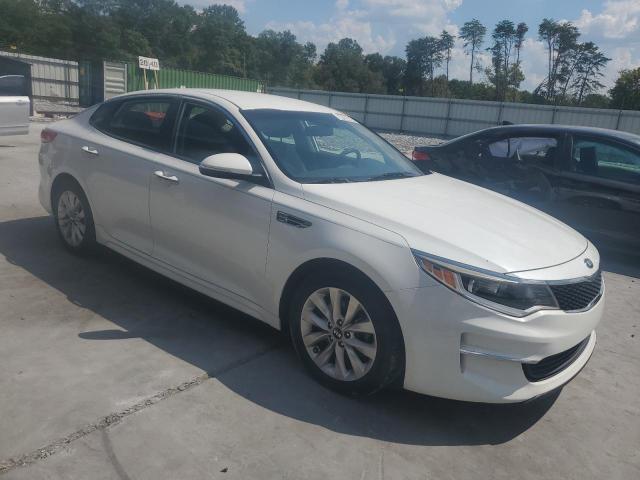 VIN 5XXGT4L37GG002789 2016 KIA Optima, LX no.4