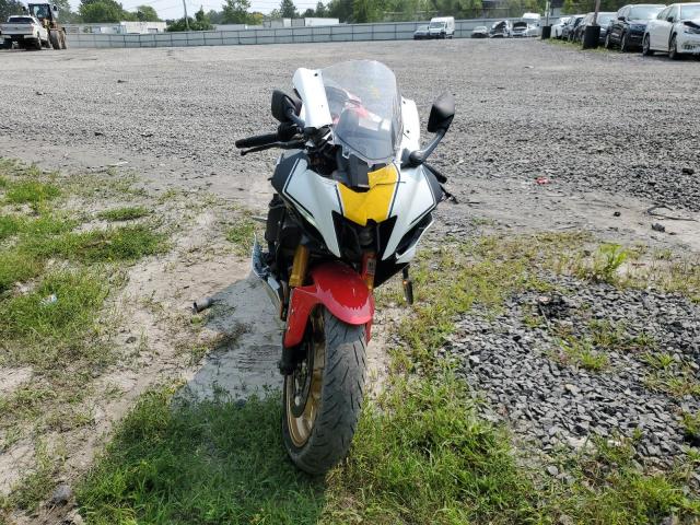2022 YAMAHA MOTORCYCLE JYARM38E7NA003620