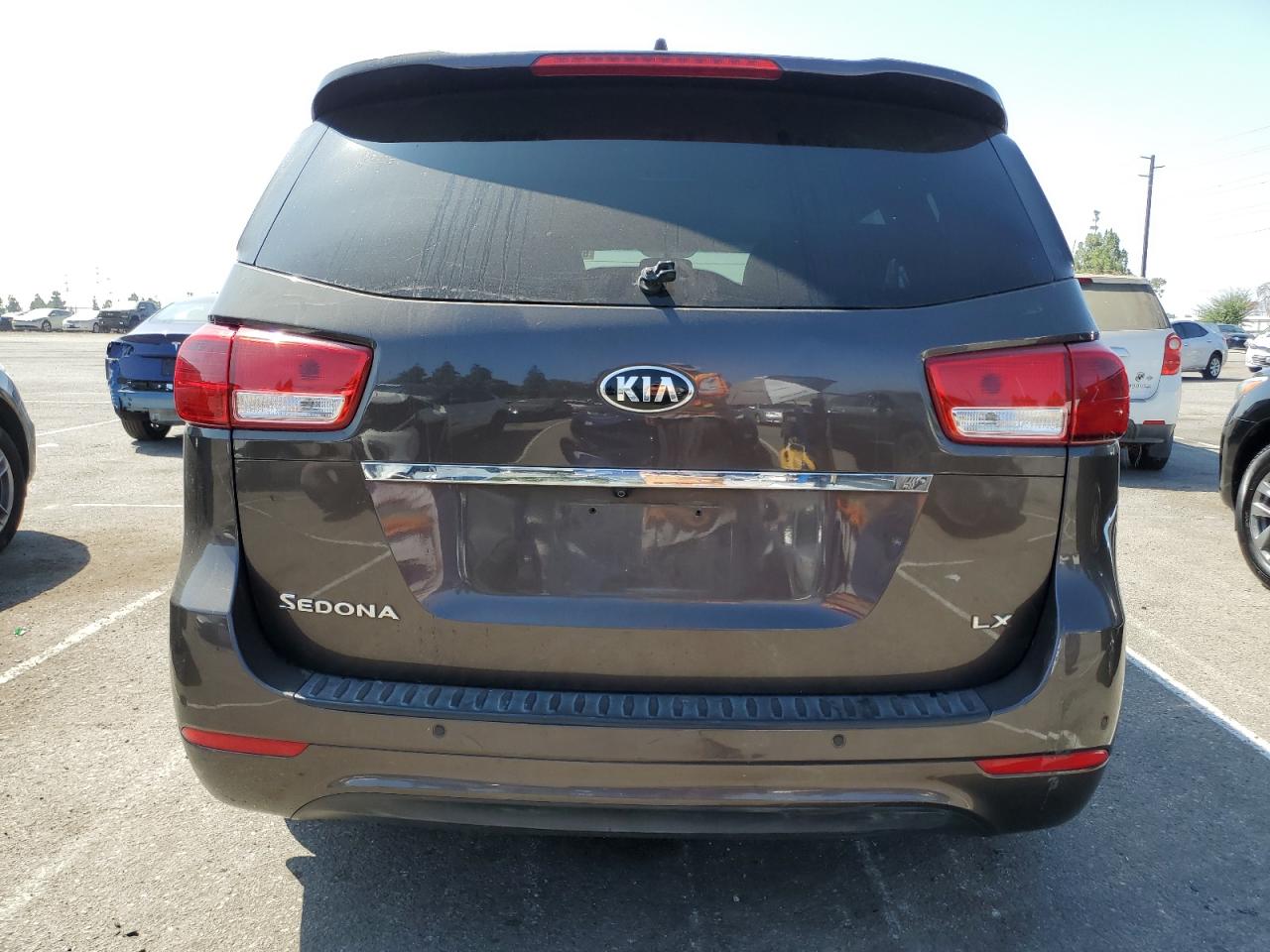 Lot #2945570163 2017 KIA SEDONA LX