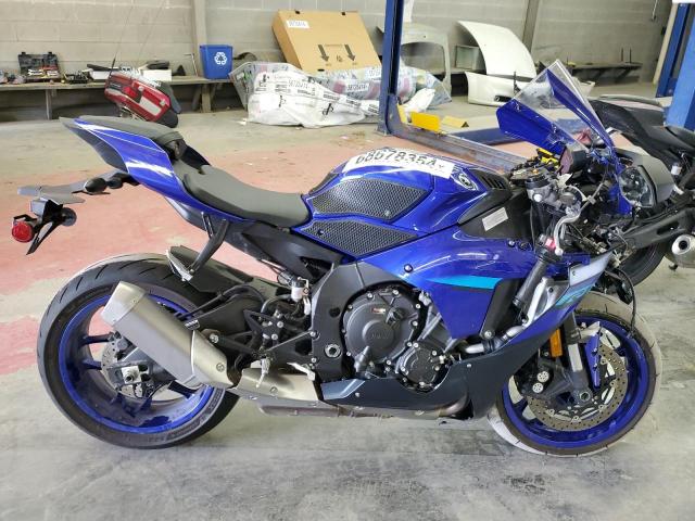 YAMAHA YZFR1 2024 blue  gas JYARN66E0RA003904 photo #1