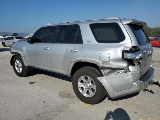2018 TOYOTA 4RUNNER SR - JTEZU5JR3J5186106
