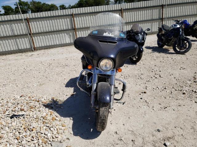 2019 HARLEY-DAVIDSON FLHX - 1HD1KBC17KB618145