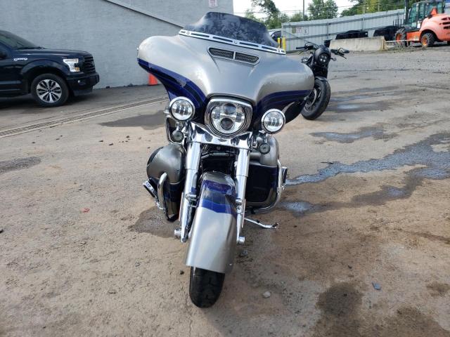 2017 HARLEY-DAVIDSON FLHTKSE CV - 1HD1TEF19HB957928