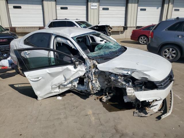 VIN 1VWAA7A33JC025829 2018 Volkswagen Passat, S no.4