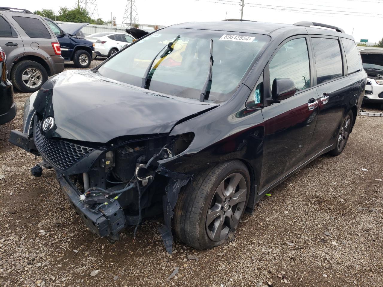 TOYOTA SIENNA SE