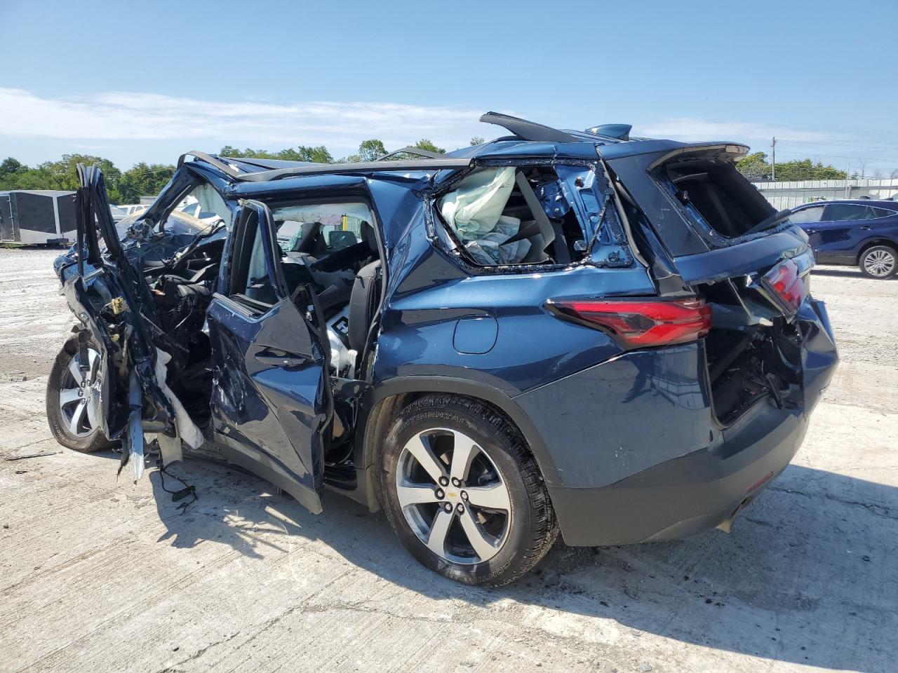 Lot #2956961915 2023 CHEVROLET TRAVERSE L