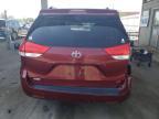 TOYOTA SIENNA LE photo