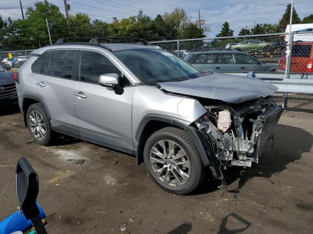 VIN 2T3C1RFV9KC033354 2019 Toyota RAV4, Xle Premium no.4