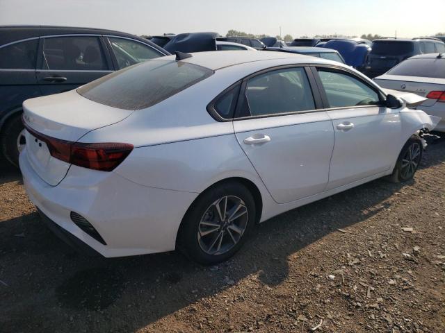 VIN 3KPF24AD9RE770859 2024 KIA FORTE no.3