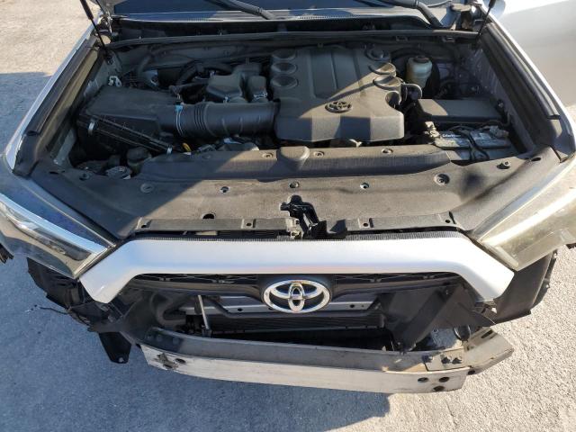 2018 TOYOTA 4RUNNER SR - JTEZU5JR3J5186106