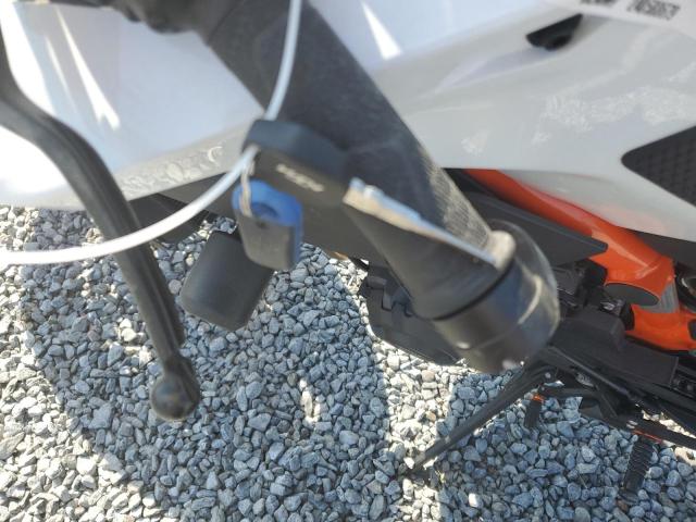 2021 KTM 890 DUKE R - VBKTU9409MM806190