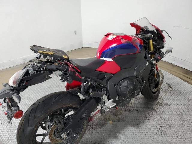 2022 HONDA CBR1000 RA - JH2SC7756NK500371