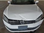 VOLKSWAGEN PASSAT SEL photo