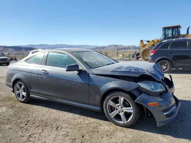 VIN WDDGJ4HB1EG295302 2014 Mercedes-Benz C-Class, 250 no.4