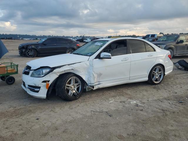 VIN WDDGF4HB5DA802141 2013 Mercedes-Benz C-Class, 250 no.1