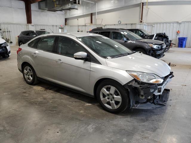 Vin: 1fadp3f2xel256701, lot: 68994684, ford focus se 20144