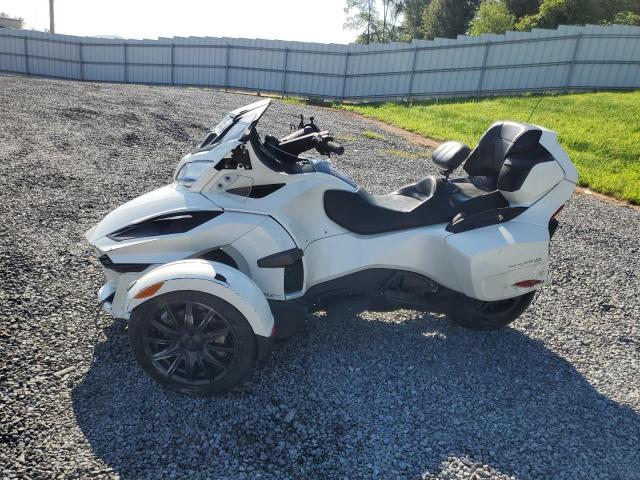 CAN-AM SPYDER ROA 2018 white  gas 2BXNBDD25JV004207 photo #4