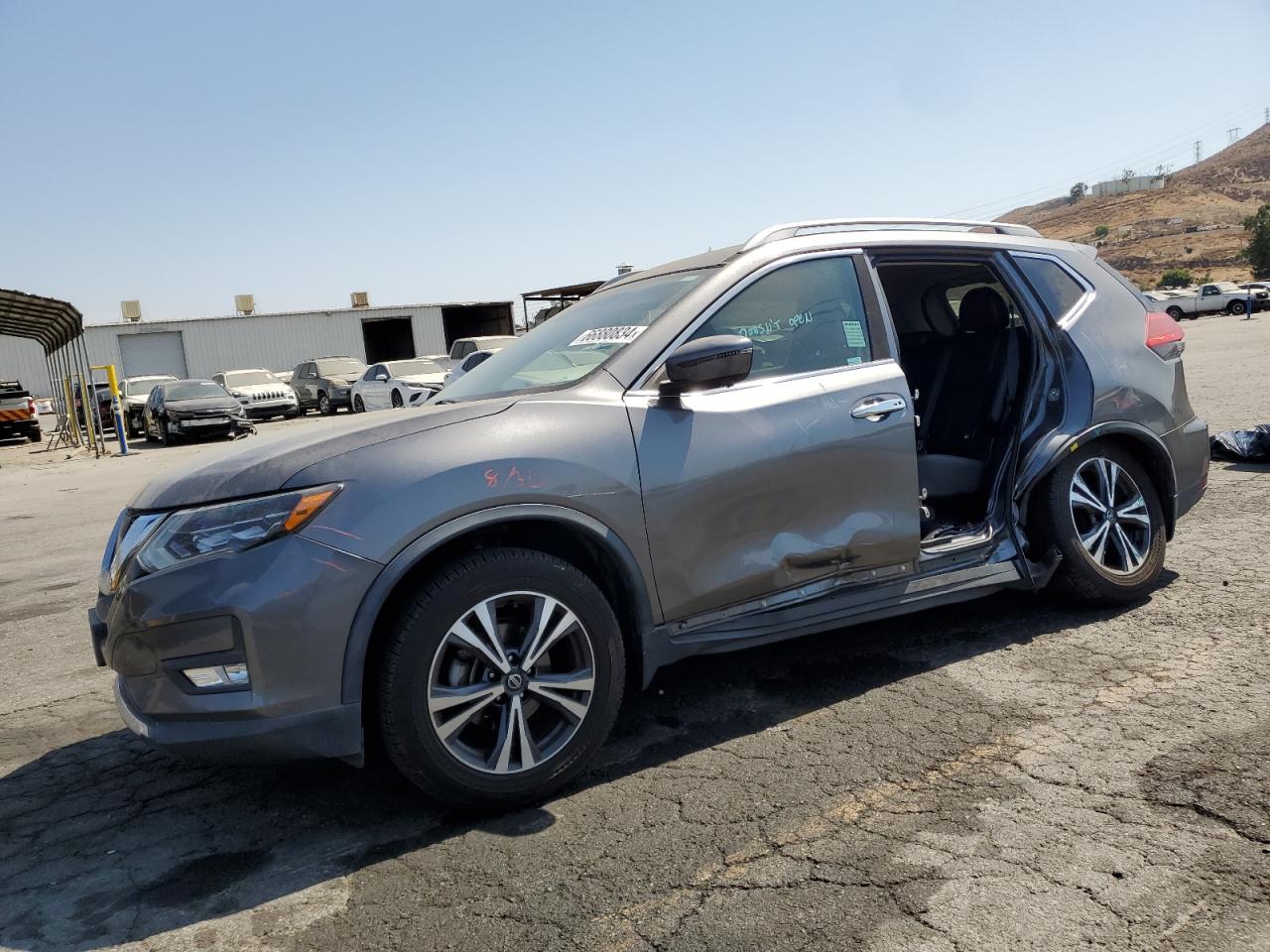 Lot #2750744332 2017 NISSAN ROGUE S