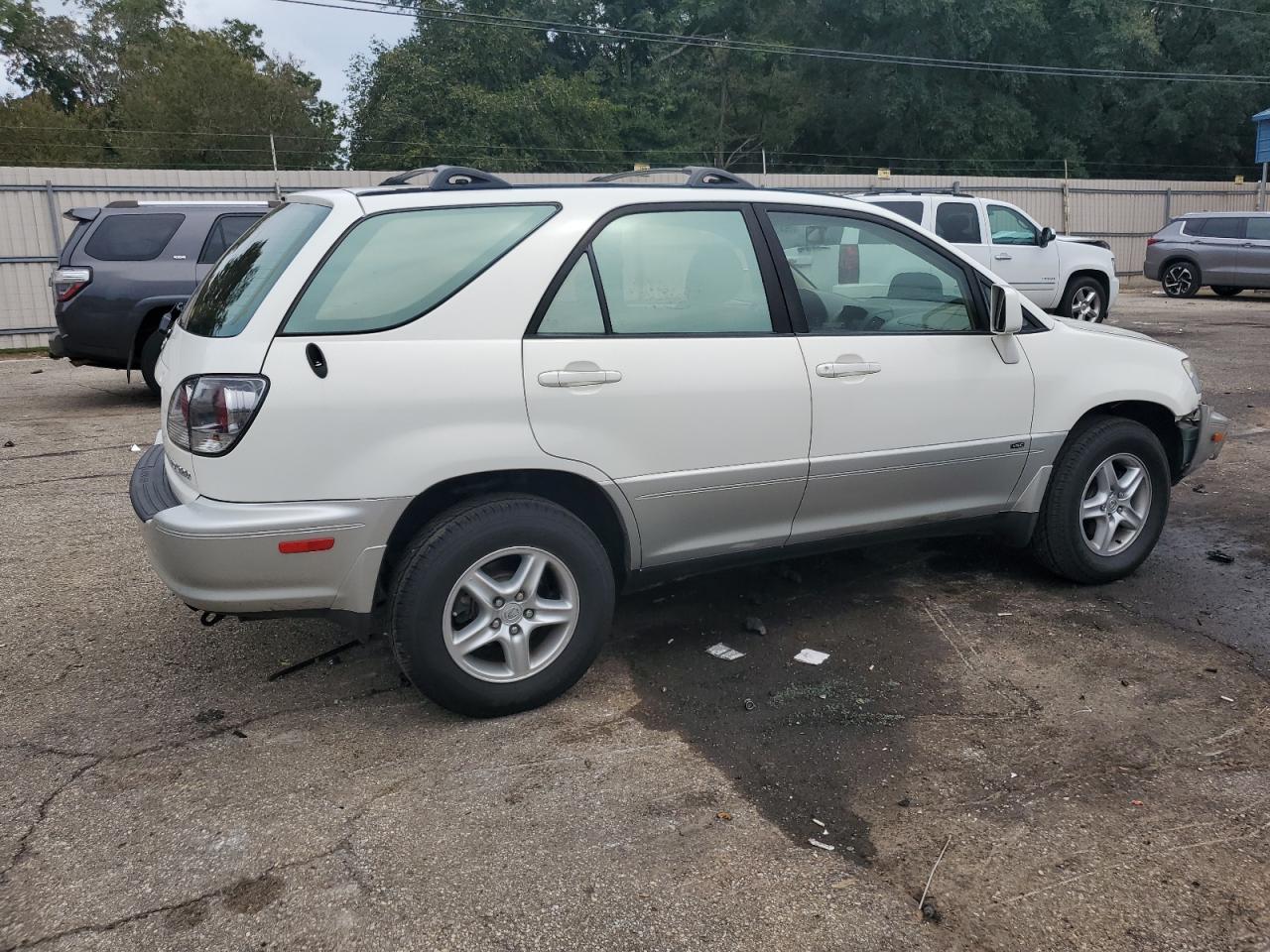 Lot #2858028910 2001 LEXUS RX 300