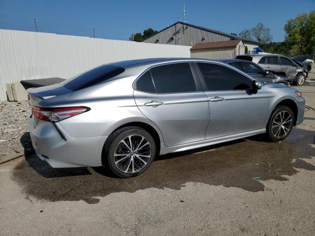 VIN 4T1B11HK9JU653207 2018 Toyota Camry, L no.3