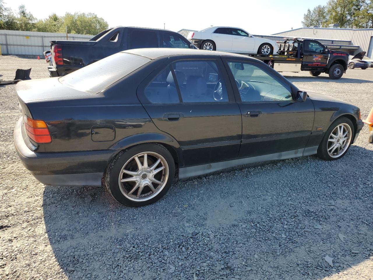 Lot #3008720122 1995 BMW 325 I AUTO