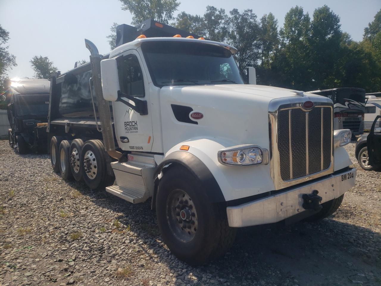 Peterbilt 567 2021 