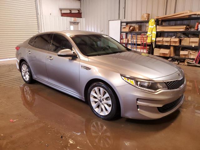 VIN 5XXGU4L37JG182764 2018 KIA Optima, EX no.4