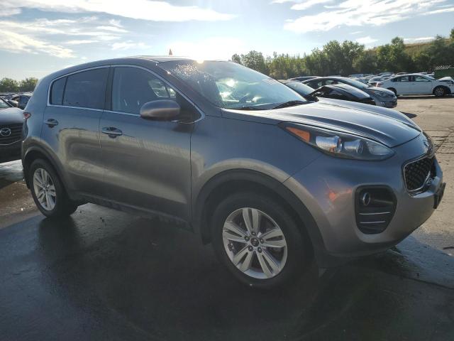 VIN KNDPMCAC0J7427216 2018 KIA Sportage, LX no.4