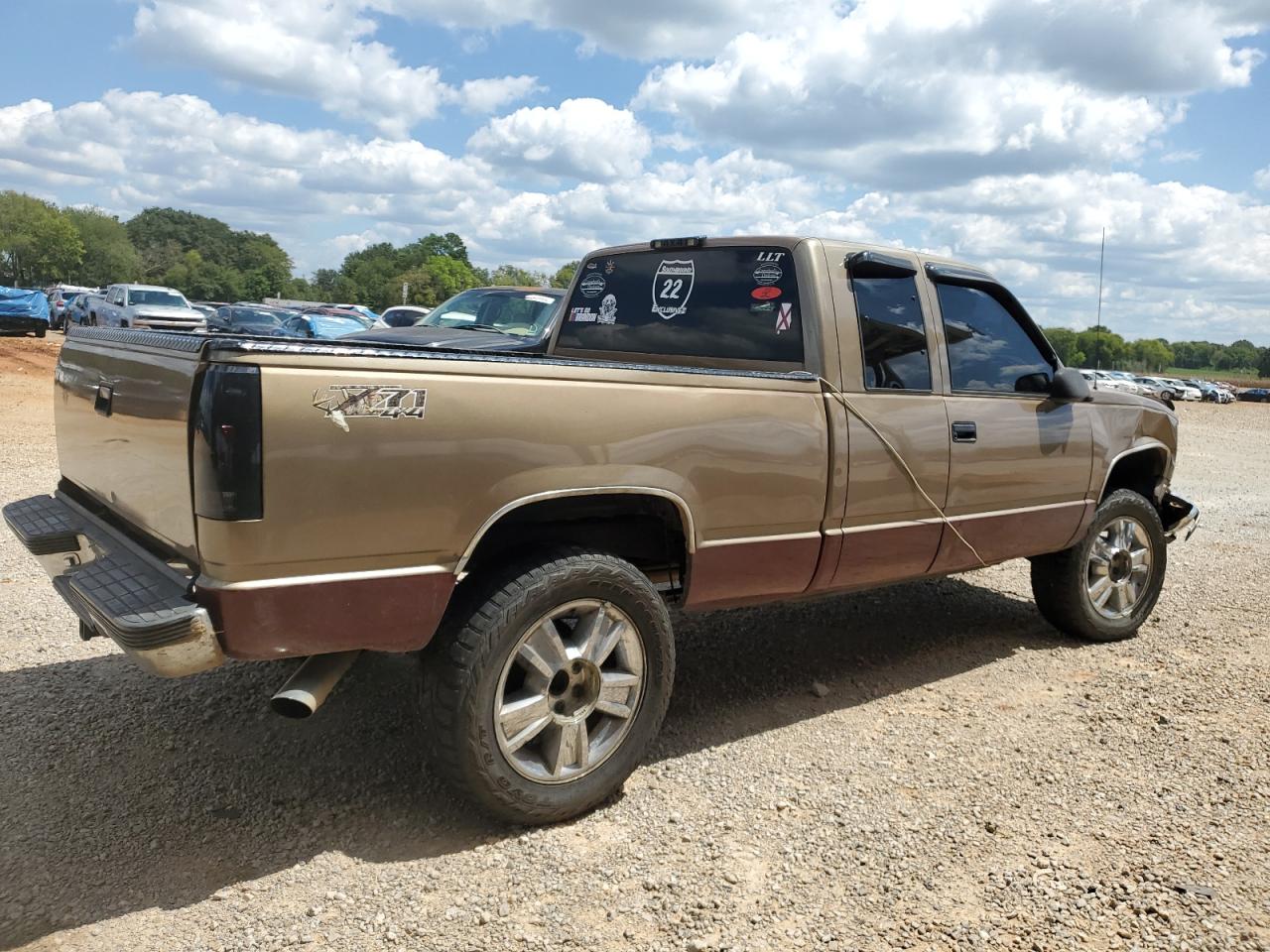 Lot #2787038243 1997 GMC SIERRA K15