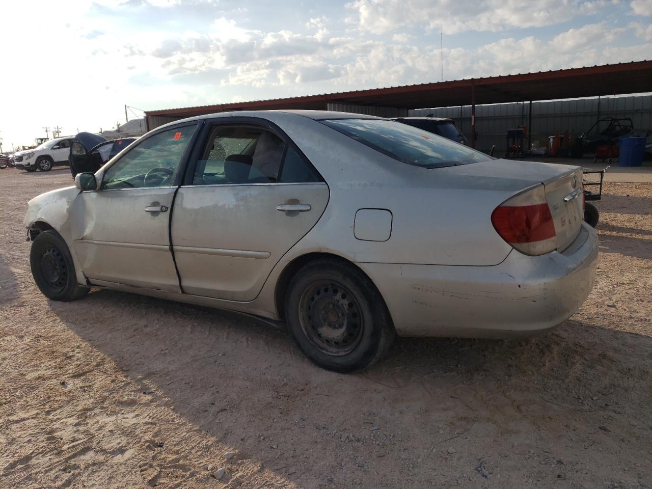 TOYOTA CAMRY LE 2005 silver sedan 4d gas 4T1BE32K75U966657 photo #3