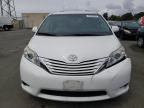 TOYOTA SIENNA LE photo