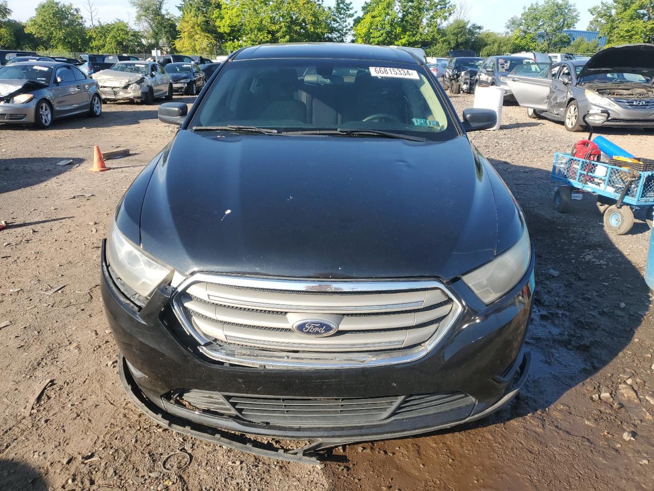 Lot #3026063949 2014 FORD TAURUS SE