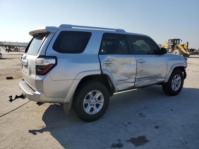 2018 TOYOTA 4RUNNER SR - JTEZU5JR3J5186106