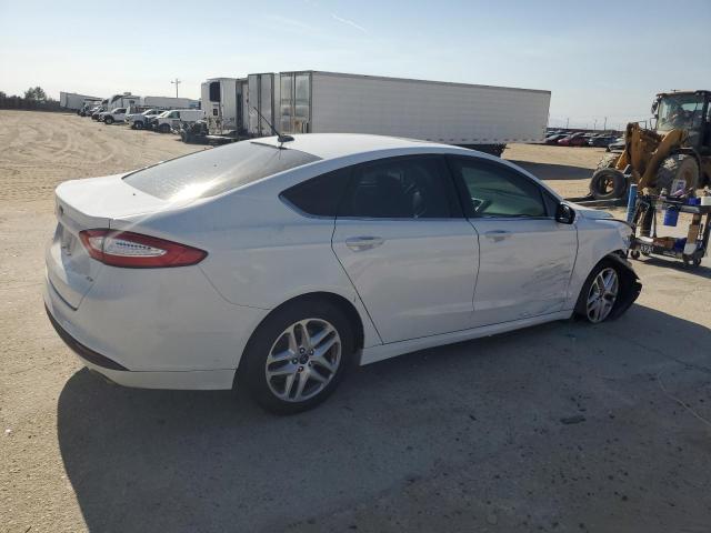 VIN 3FA6P0H72GR358868 2016 Ford Fusion, SE no.3