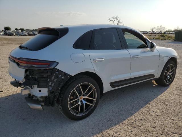 VIN WP1AA2A52NLB01200 2022 Porsche Macan no.3