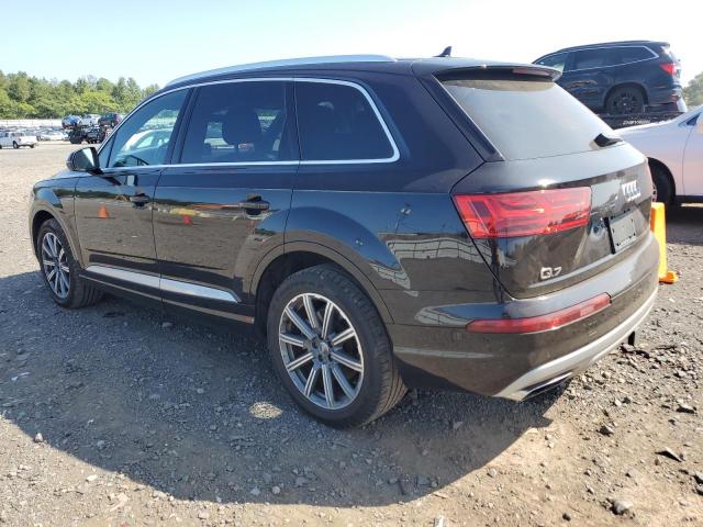 VIN WA1LHAF73JD010686 2018 Audi Q7, Premium Plus no.2