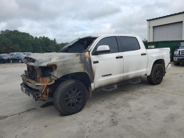 2015 TOYOTA TUNDRA CREWMAX SR5 2015