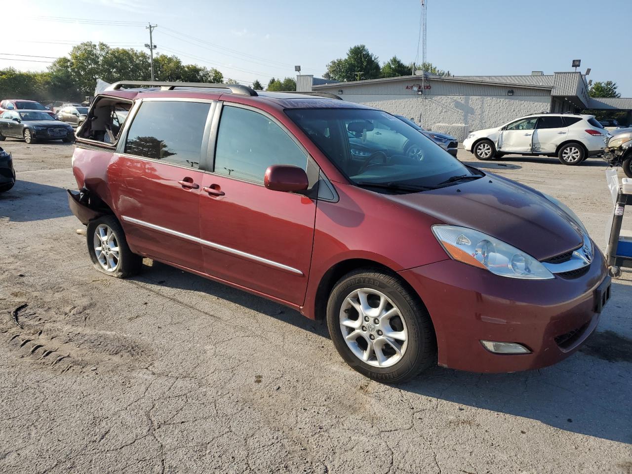 Lot #2828834959 2006 TOYOTA SIENNA XLE