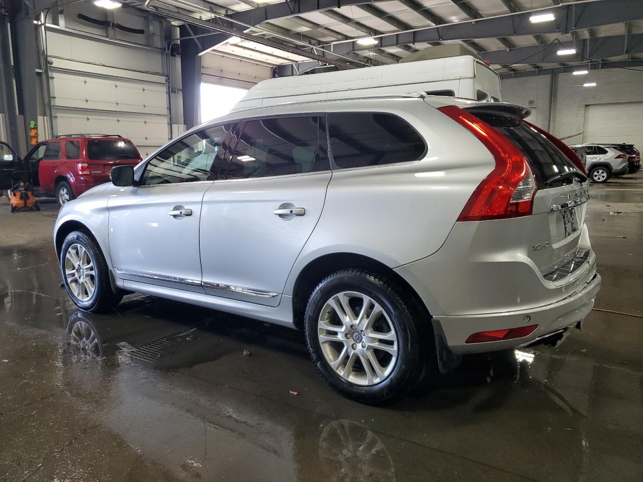 Lot #2996611684 2015 VOLVO XC60 T5 PL