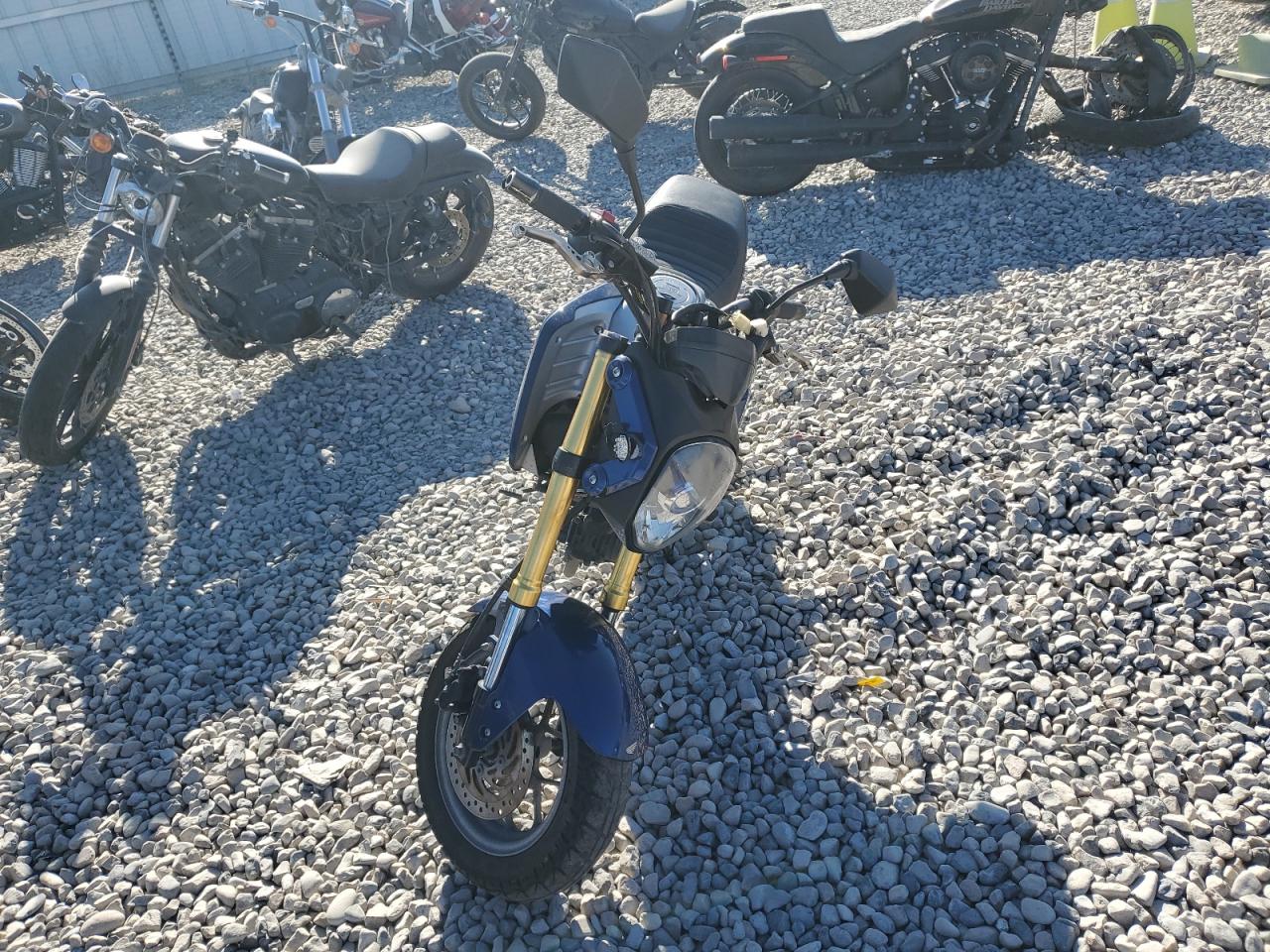 Lot #2970241300 2015 HONDA GROM 125