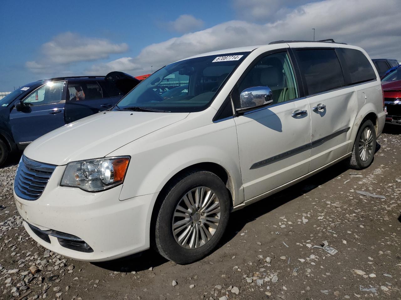 Chrysler Town and Country 2011 RT