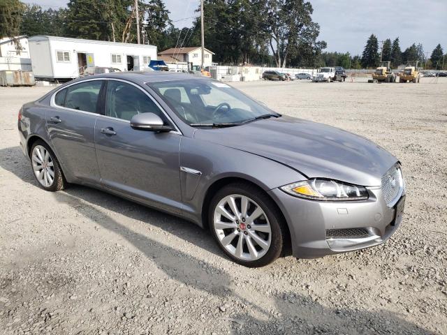 VIN SAJWJ0EF8E8U17610 2014 Jaguar XF no.4