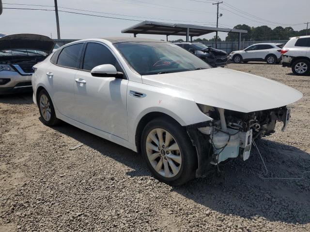 VIN 5XXGT4L32JG241304 2018 KIA Optima, LX no.4