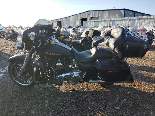 2011 HARLEY-DAVIDSON FLHX - 1HD1KBM13BB659144