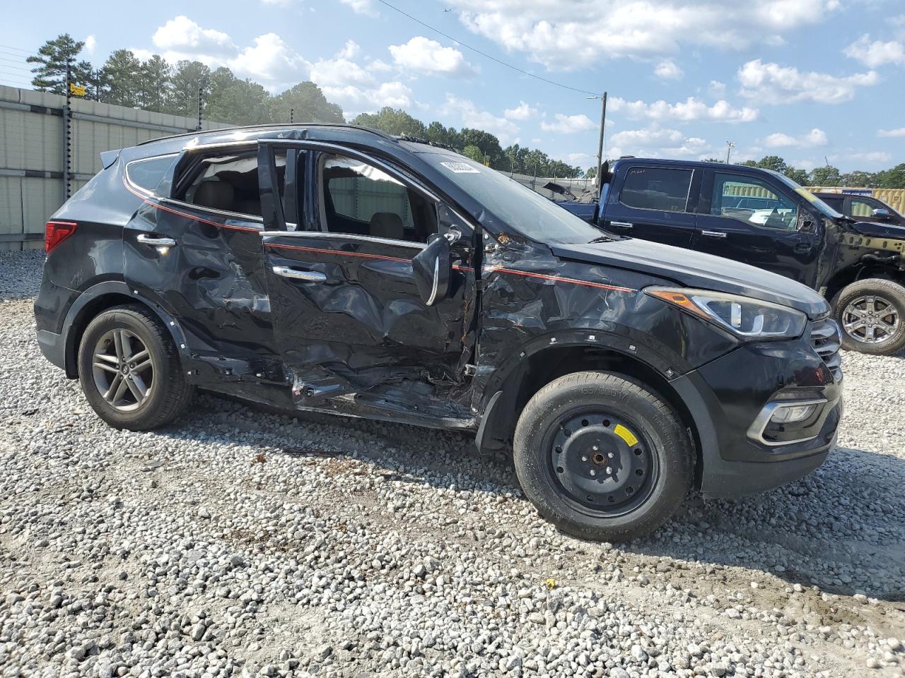 Lot #2788816336 2017 HYUNDAI SANTA FE S