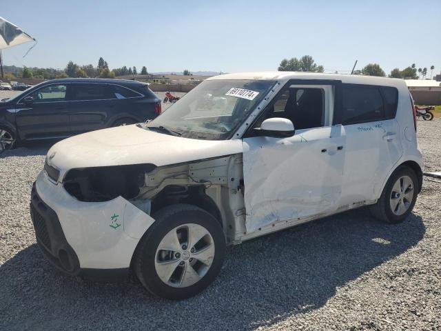 VIN KNDJN2A28G7320704 2016 KIA Soul no.1