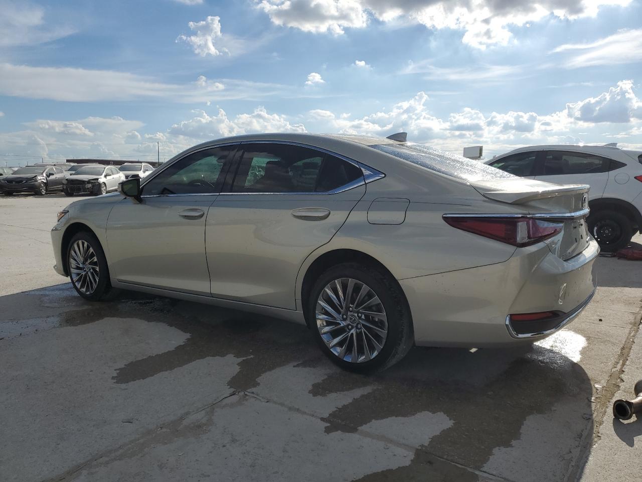 Lot #2943186421 2024 LEXUS ES 300H BA