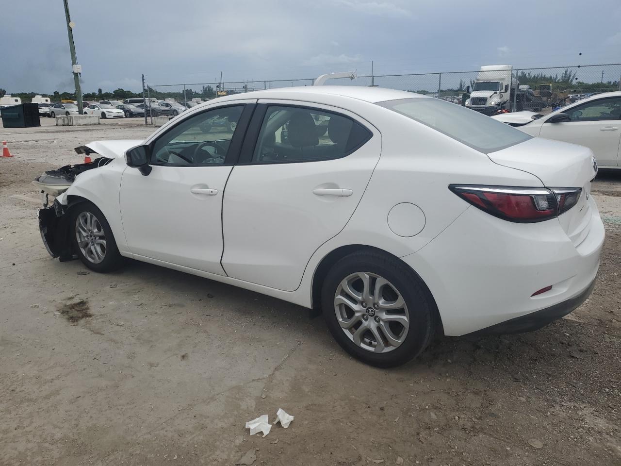 Lot #3030746124 2018 TOYOTA YARIS IA