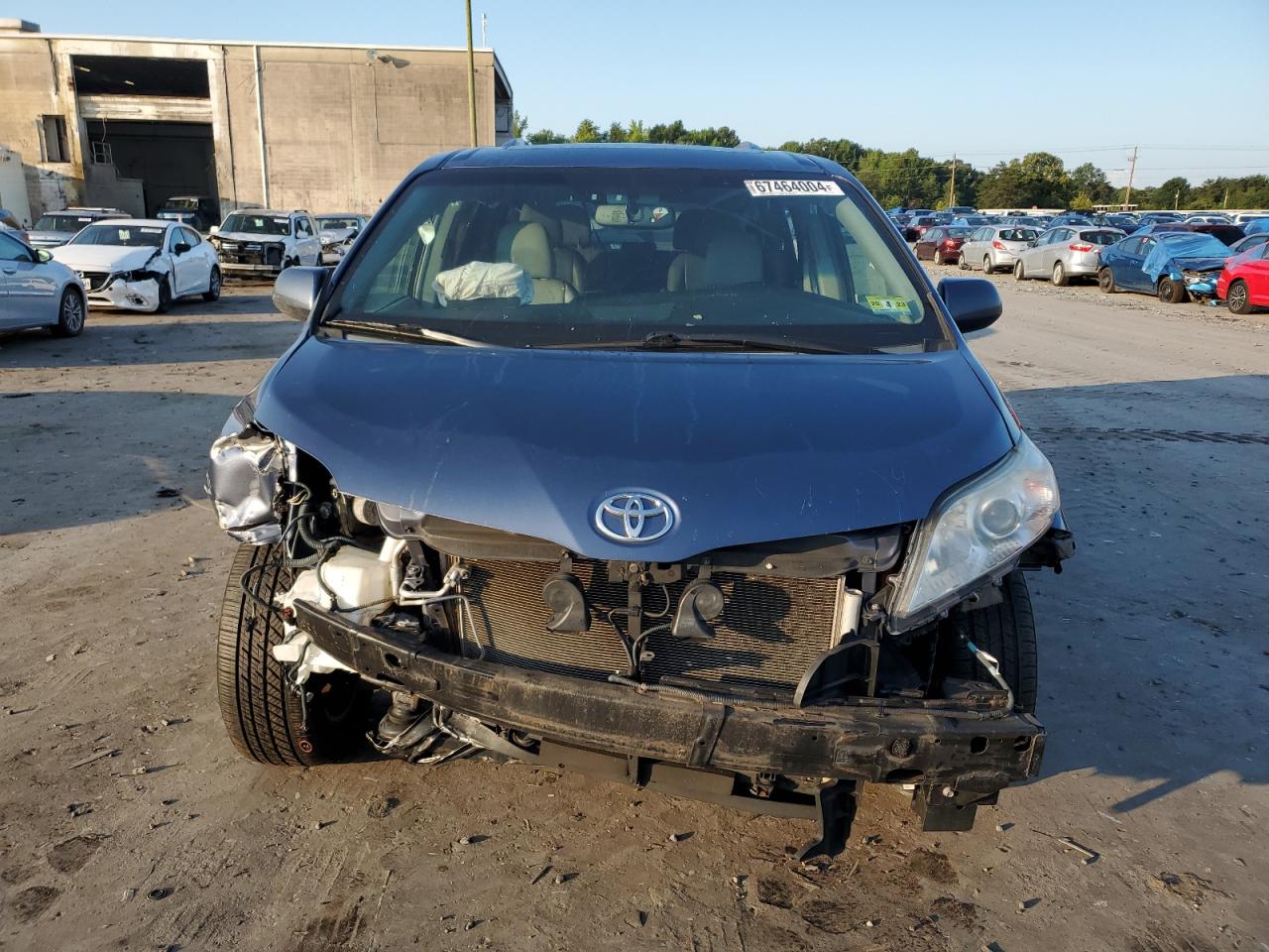 Lot #2940224471 2016 TOYOTA SIENNA XLE